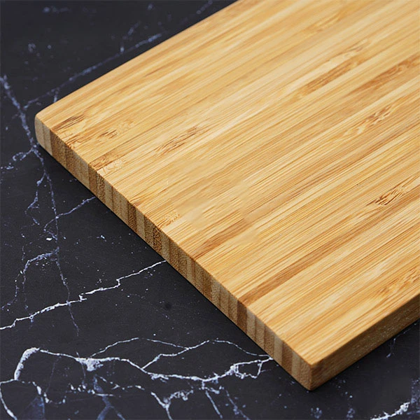 Thớt tre hình chữ nhật có tay cầm