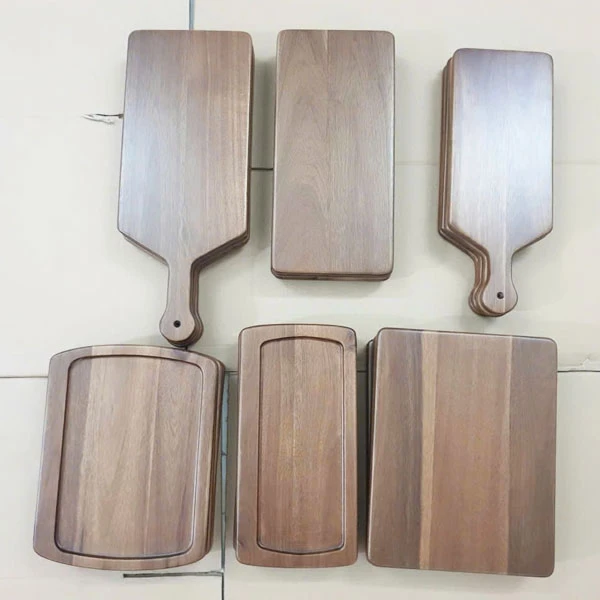 Khay và thớt gỗ