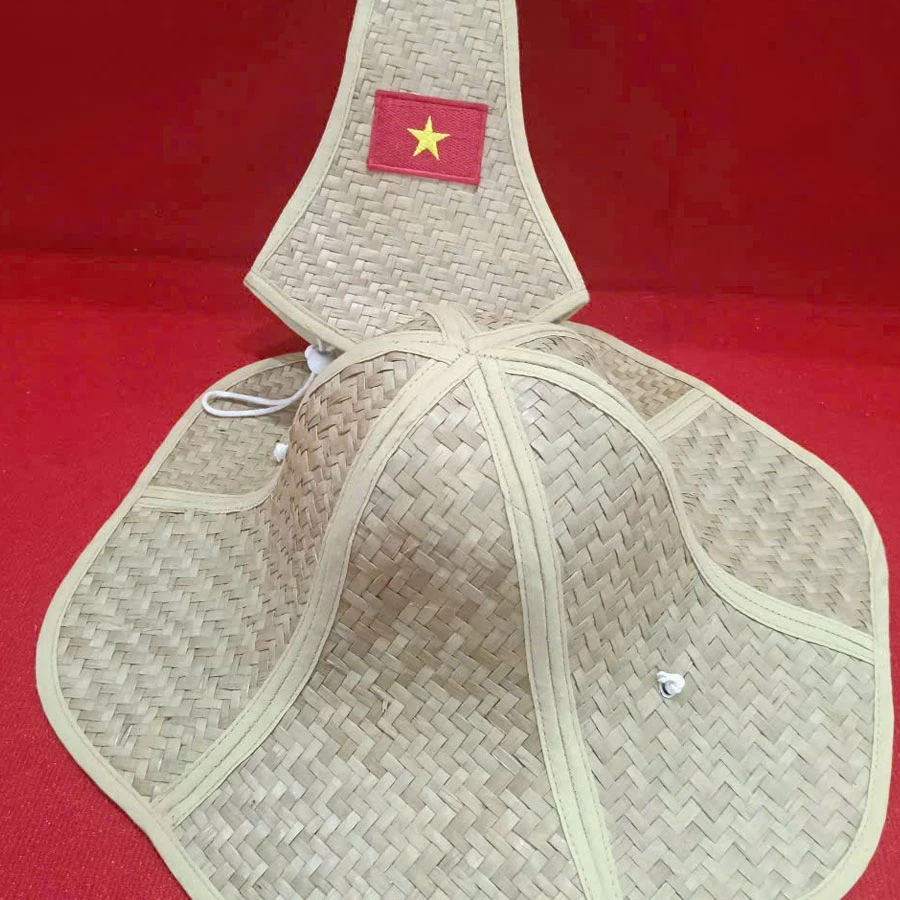 Mũ tre đan thủ công