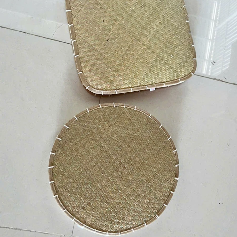 Đệm ngồi cói đan thủ công