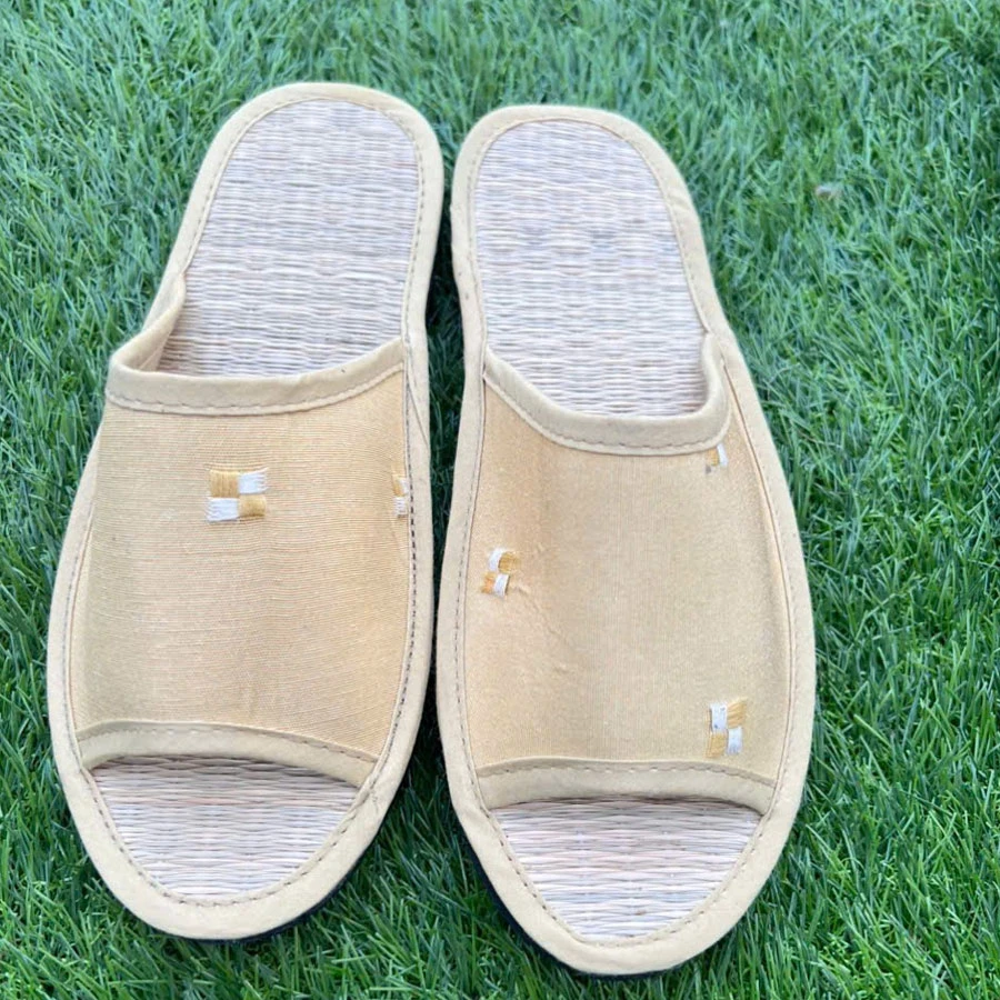 Dép cói đi trong nhà